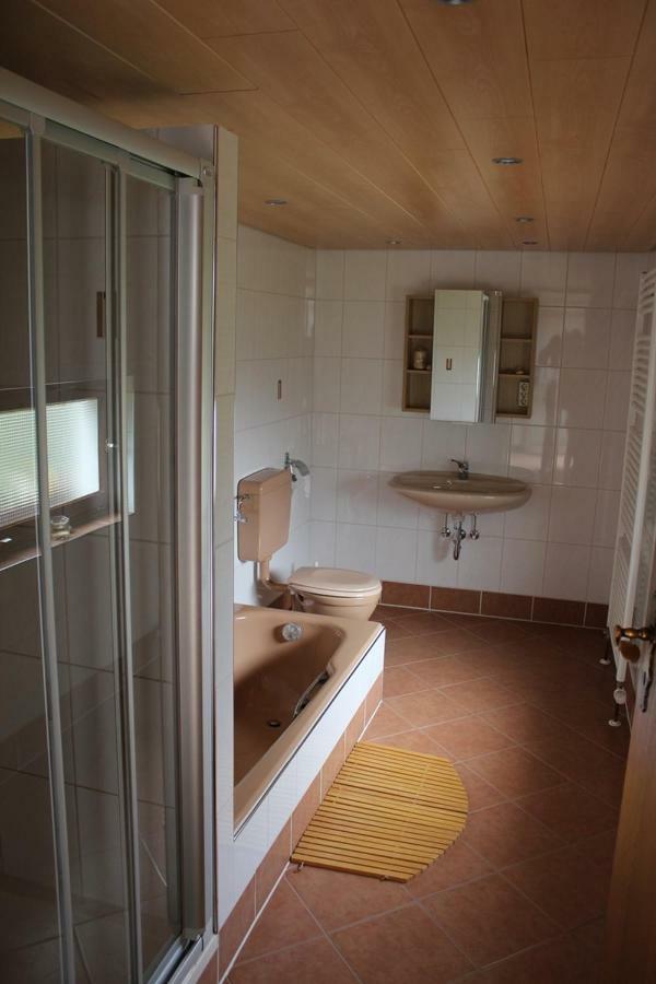 Villa Roder Am Eifelsteig à Montjoie Extérieur photo
